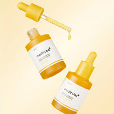 KOJIC  ACID TURMERIC NIACINAMIDE SERUM Medicube 30ML